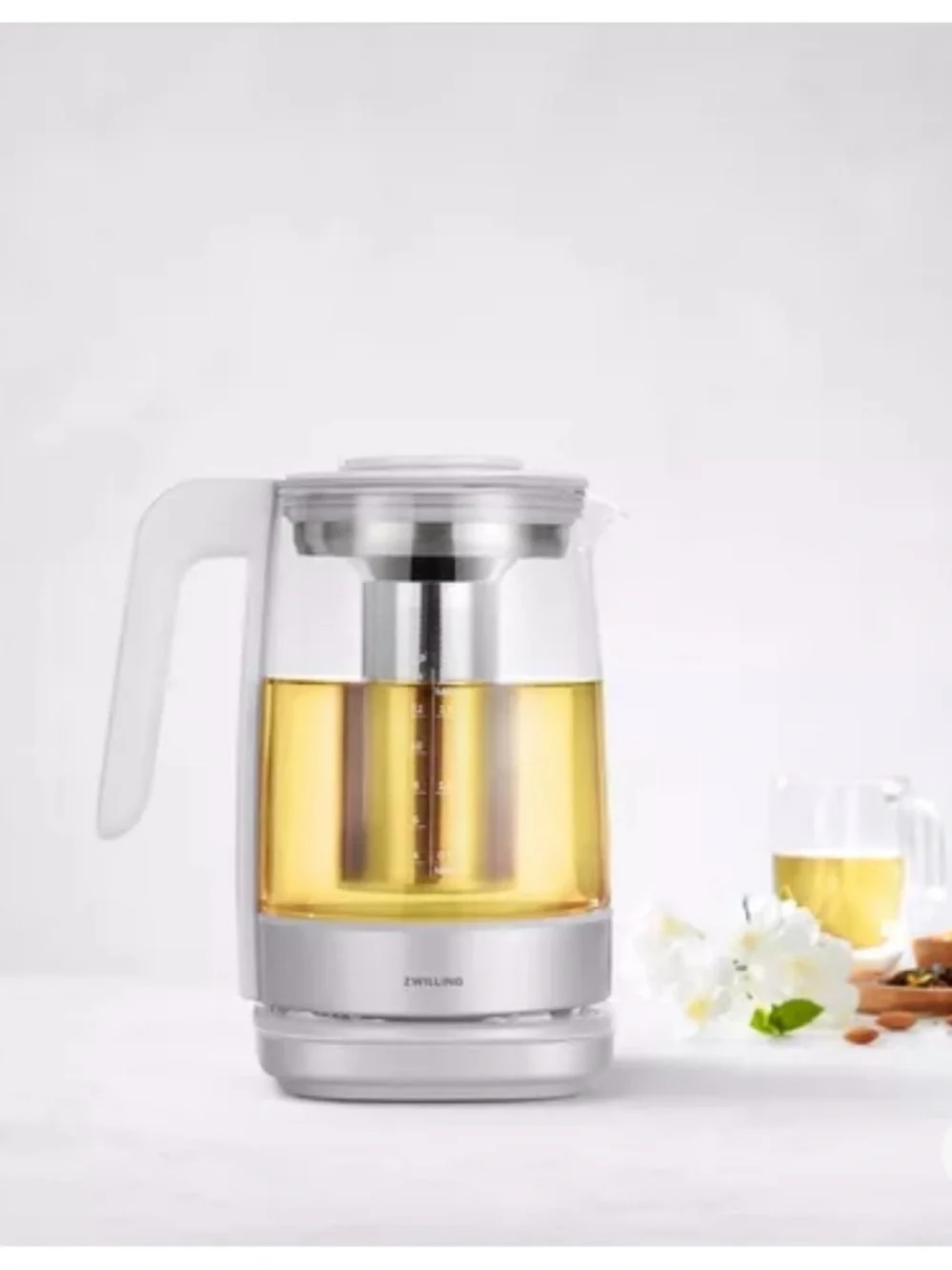 ZWILLING J.A. Henckels White and Silver Glass Tea Kettle with Infuser